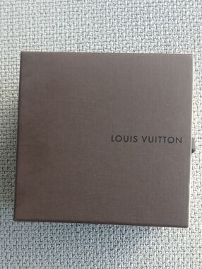 Louis VUITTON box